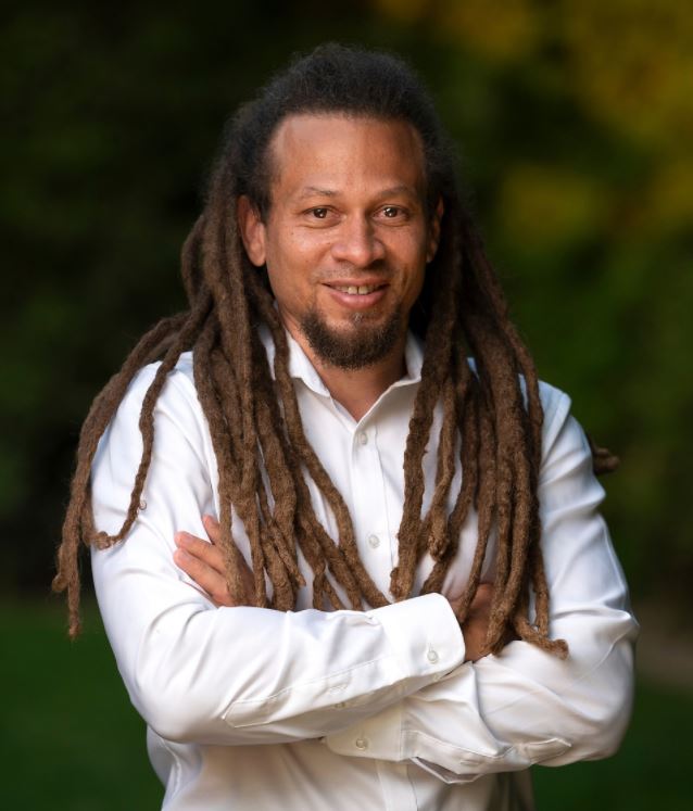 Faculty profile photo