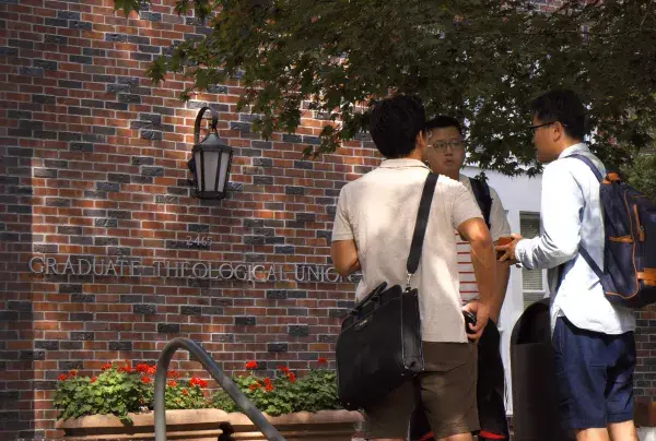 Random background image